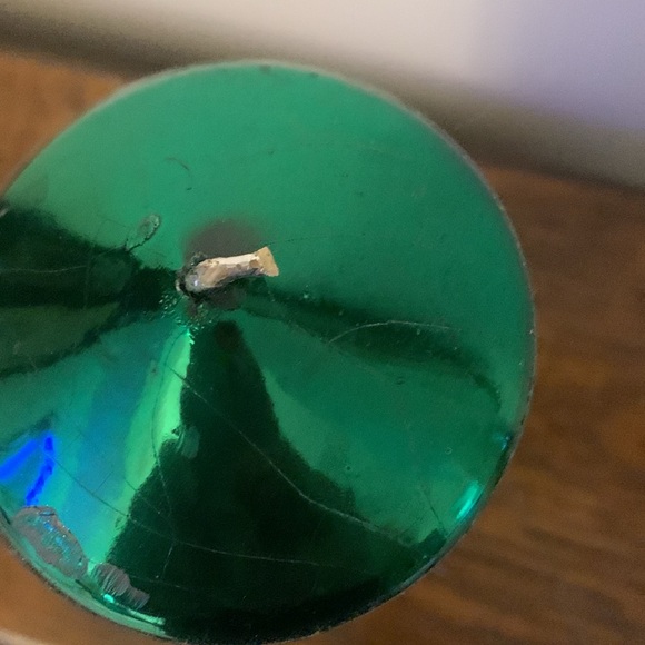 JC penny green shiny large candle with brand new wick! - Picture 3 of 4